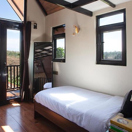 Stayvista At Hillside Harmony Pvt Pool & Free Breakfast Bangalore Exteriör bild